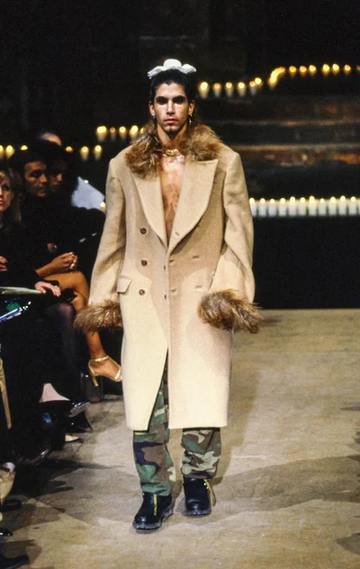 Look 32
